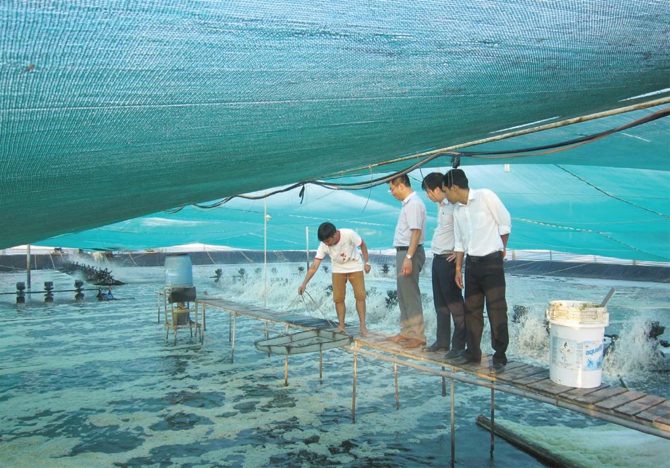 u-ng-du-ng-khoa-ho-c-cong-nghe-trong-nuoi-tro-ng-thu-y-sa-n.jpg